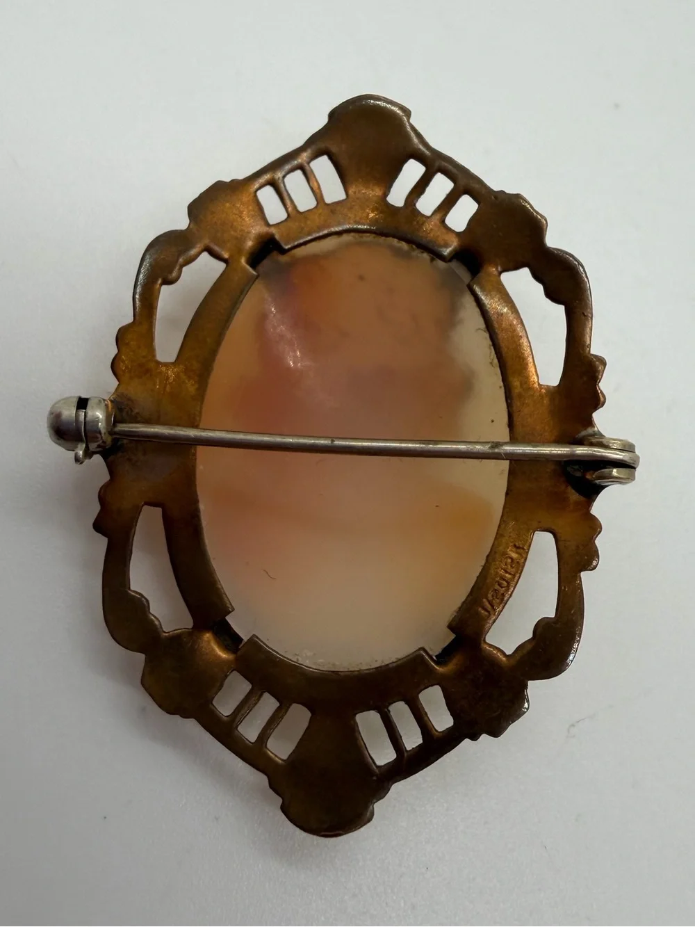 Vintage gold filled shell cameo brooch